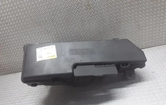 Volvo S60 Fuse box set 9494210