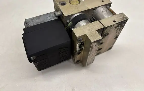 Audi Cabriolet B3 8G ABS Pump 4A0614111C