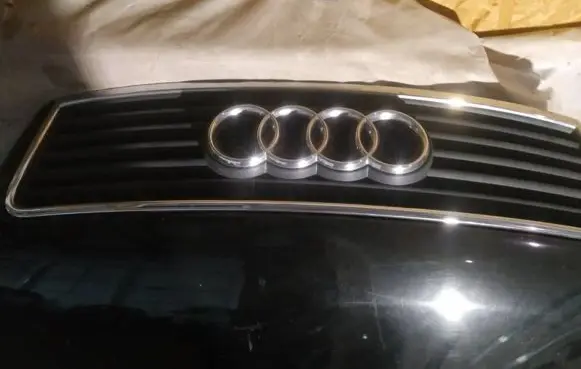 Audi A6 S6 C5 4B Front grill