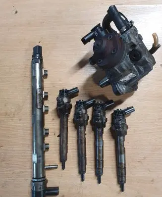 BMW 3 E90 E91 Fuel injection system set 0445010517 7810696 7810702