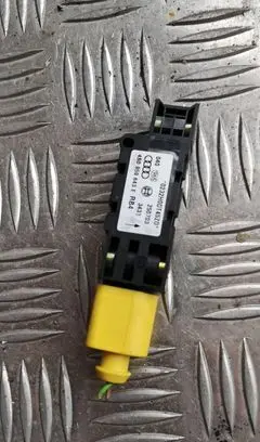 Audi A3 S3 8P Airbag deployment crash/impact sensor 4b0959643e