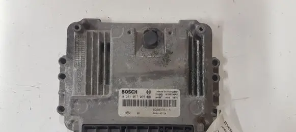 Renault Trafic II (X83) Engine control unit/module 0281017065 8200935115 8201105714