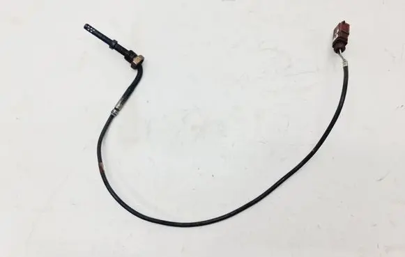 Volkswagen PASSAT B6 Lambda probe sensor 03G906088