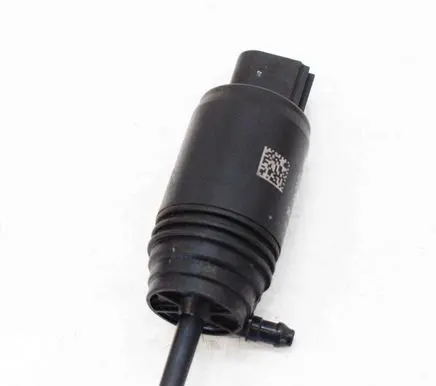BMW X1 E84 Windscreen/windshield washer pump 23557610 7345885