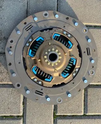 Toyota RAV 4 (XA40) Clutch pressure plate 6F020451