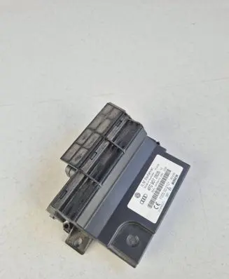 Audi Q7 4L Power management control unit 4F0910280 4F0907280B F005S00101