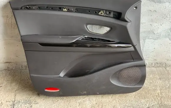 Renault Espace V (RFC) Front door card panel trim