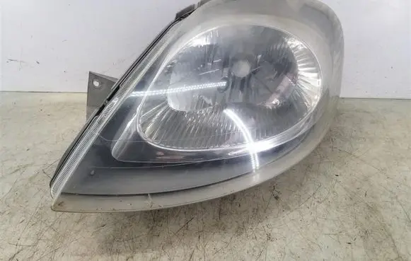 Opel Vivaro Headlight/headlamp 7700311371