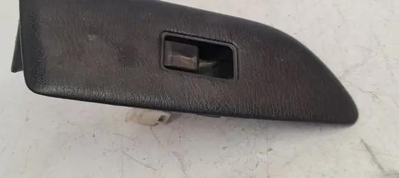 Nissan Almera N16 Electric window control switch 809600N420