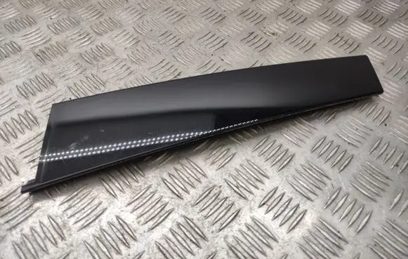 Peugeot 308 Rear door glass trim molding 9832183280