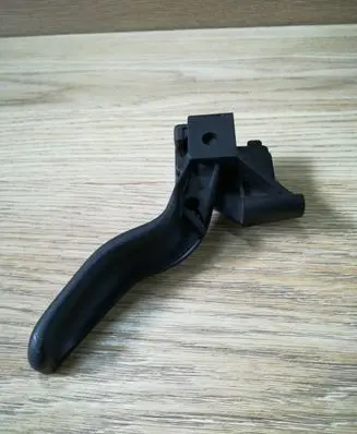 Engine bonnet (hood) release handle