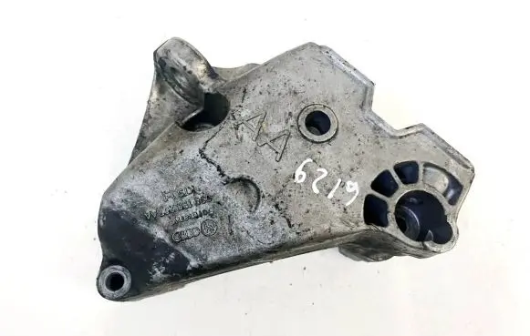 Chrysler Voyager Engine mounting bracket 038199207aa