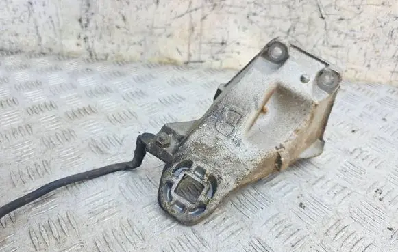 Audi Cabriolet B3 8G Engine mounting bracket 8A0199306N