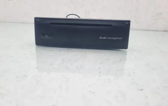 Audi A3 S3 8L CD/DVD changer 4B0919887B