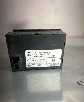 Mercedes-Benz E W211 Gateway control module A2115403545 410213008017 A2114452500