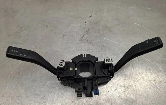 Volkswagen Golf V Wiper turn signal indicator stalk/switch 1K0953503E 1K0953519