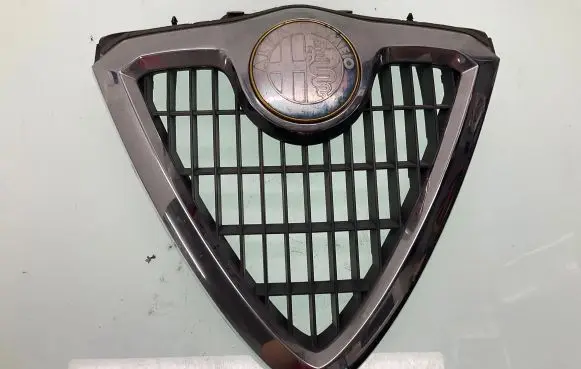 Alfa Romeo 156 Front grill 156017393 B634