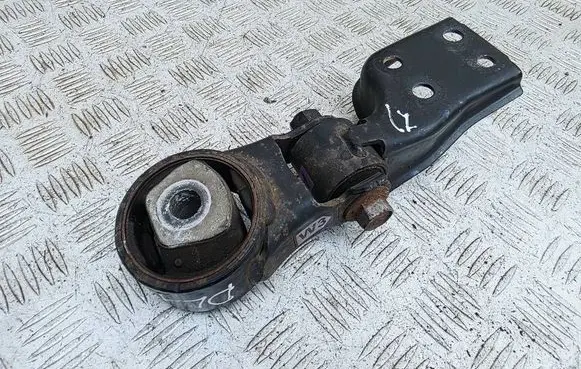 Toyota Yaris Engine mount bracket AVC5251
