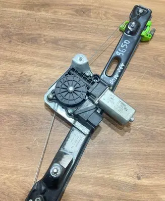BMW 3 E90 E91 Rear door window regulator with motor 7075884