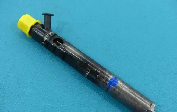 Ford Focus Fuel injector EJBR01601Z IMPRK1062994