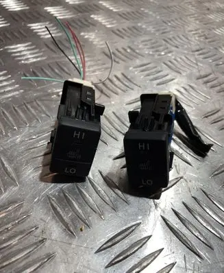 Toyota Prius (XW50) Seat heating switch PK16155