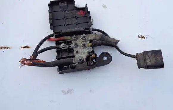 Audi A4 S4 B8 8K Positive cable (battery) 