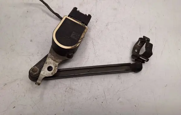 BMW 3 F30 F35 F31 Headlight/headlamp level sensor 37146860843 37146870000 37146784072