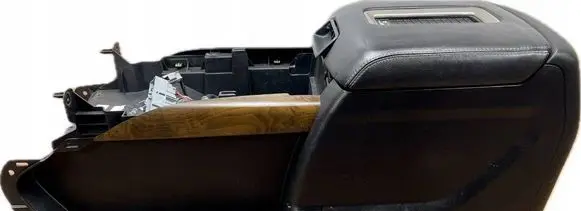 GMC Yukon Armrest 84584364 15737
