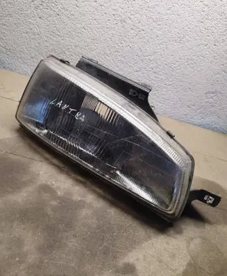 Hyundai Lantra I Headlight/headlamp 1010889