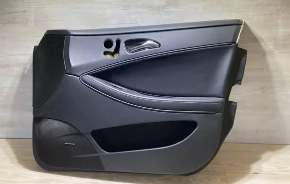 Mercedes-Benz CLS C219 Front door card panel trim A2197202048