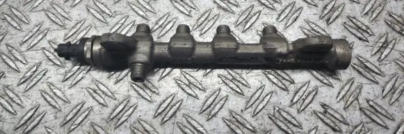 Fuel main line pipe