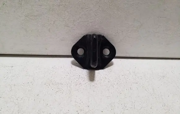 Toyota Yaris Cross Trunk lock loop 