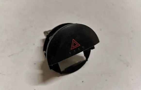 Nissan X-Trail T30 Hazard light switch