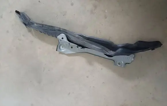 Mercedes-Benz GL X164 Fender end trim 1648890425
