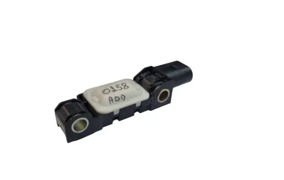 Audi A8 S8 D3 4E Airbag deployment crash/impact sensor 4B0959643E 050204 200253