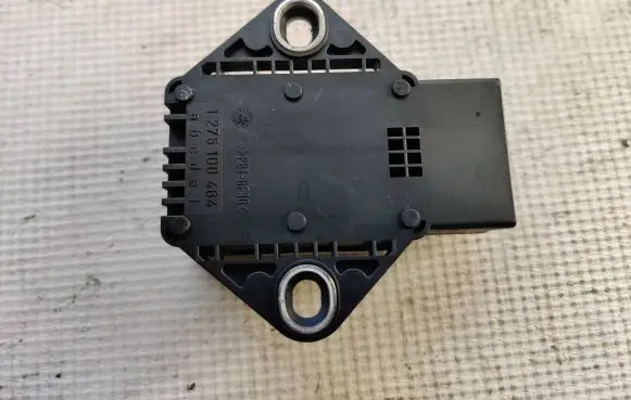 Mercedes-Benz Vito Viano W639 ESP acceleration yaw rate sensor A9065420518 0265005628