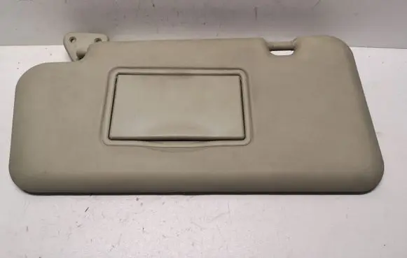 Nissan Note (E11) Sun visor