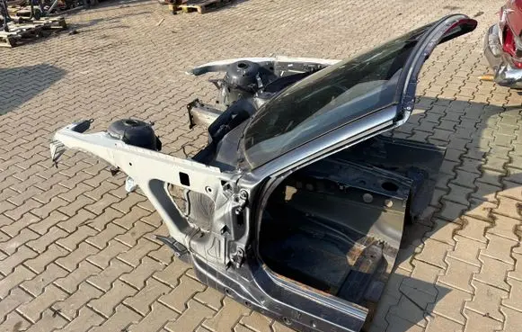 BMW Z4 E85 E86 Front bodywork piece 