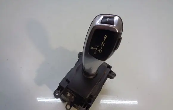 BMW 5 F10 F11 Gear shift switch/knob 9218102