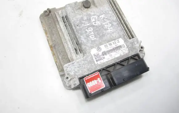 Volkswagen Golf V Engine control unit/module 03G906016CB 1039S06216 0281011900
