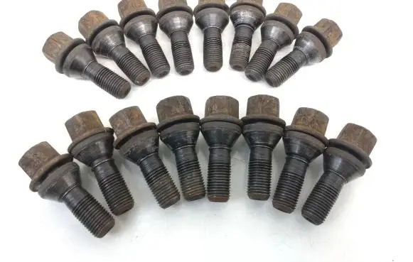 BMW X5 E53 Nuts/bolts 