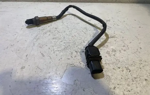 Volkswagen PASSAT B6 Lambda probe sensor 780436902 0281004079