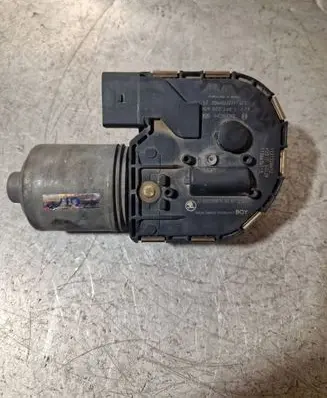 Skoda Superb B6 (3T) Wiper motor 3T1955119A 0390241993 A11017210