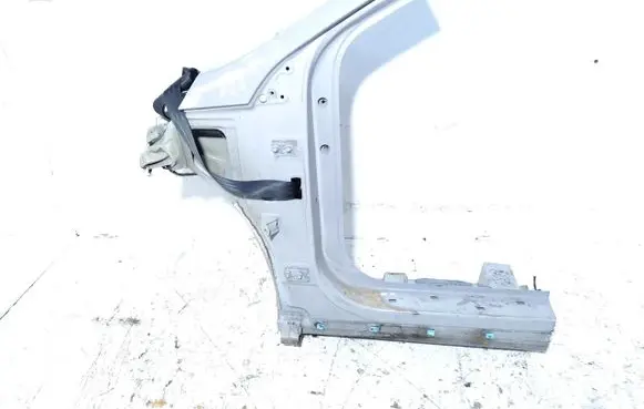 Hyundai Ioniq Front sill (body part) 