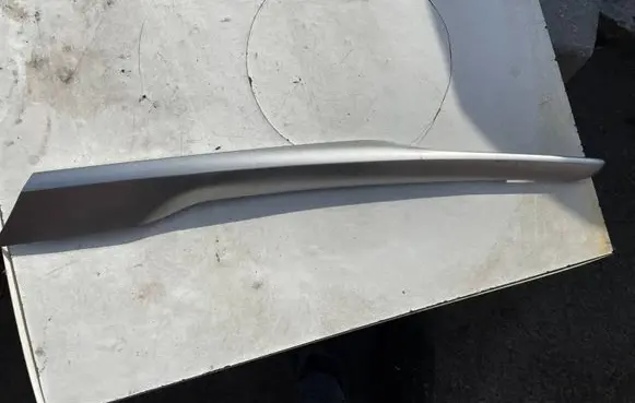 Renault Kadjar Dashboard glove box trim 969310971r 96931408