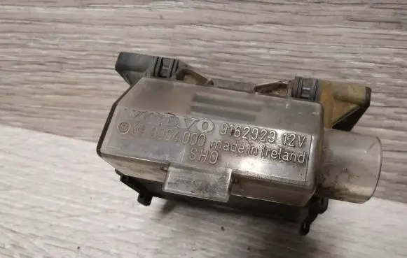 Volvo S70 V70 V70 XC Glow plug pre-heat relay 9162929 899064000