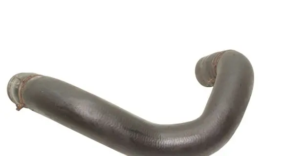 Land Rover Discovery 3 - LR3 Engine coolant pipe/hose