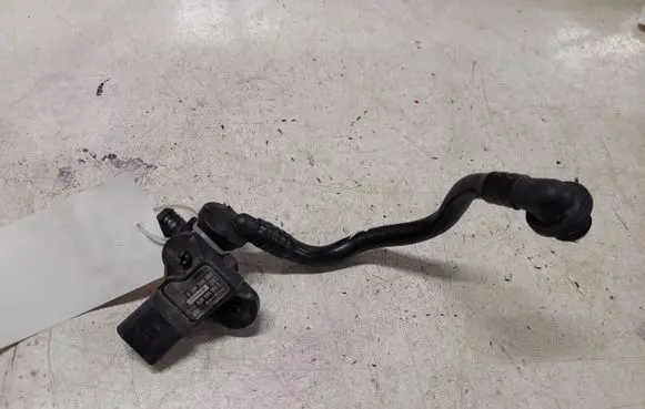 Audi A4 S4 B8 8K Air pressure sensor 0261230053 036905051C