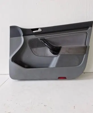 Volkswagen Golf V Front door card panel trim