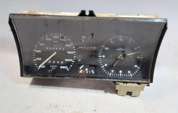 Speedometer (instrument cluster)